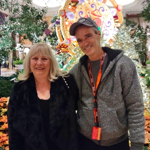 Posh AmbassadorII, Mentor and 5⭐ Seller! - Picture 1 of 4